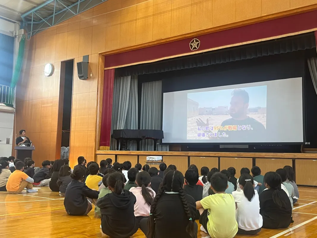 安八町立結小学校での平和学習の様子