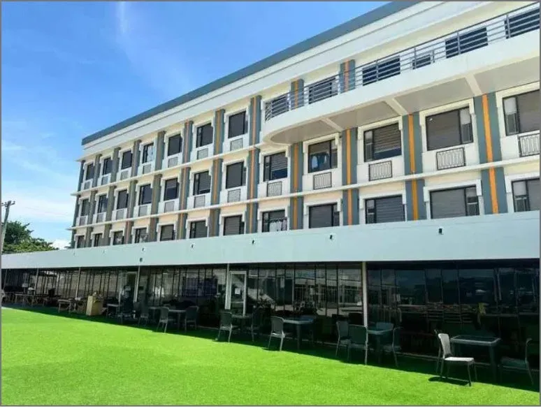 ホテルやリゾート施設の一部と見られるモダンな建物