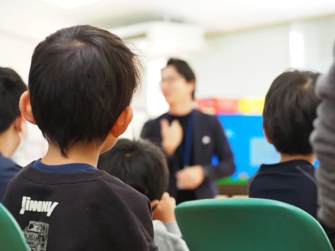 子どもたちへの講演