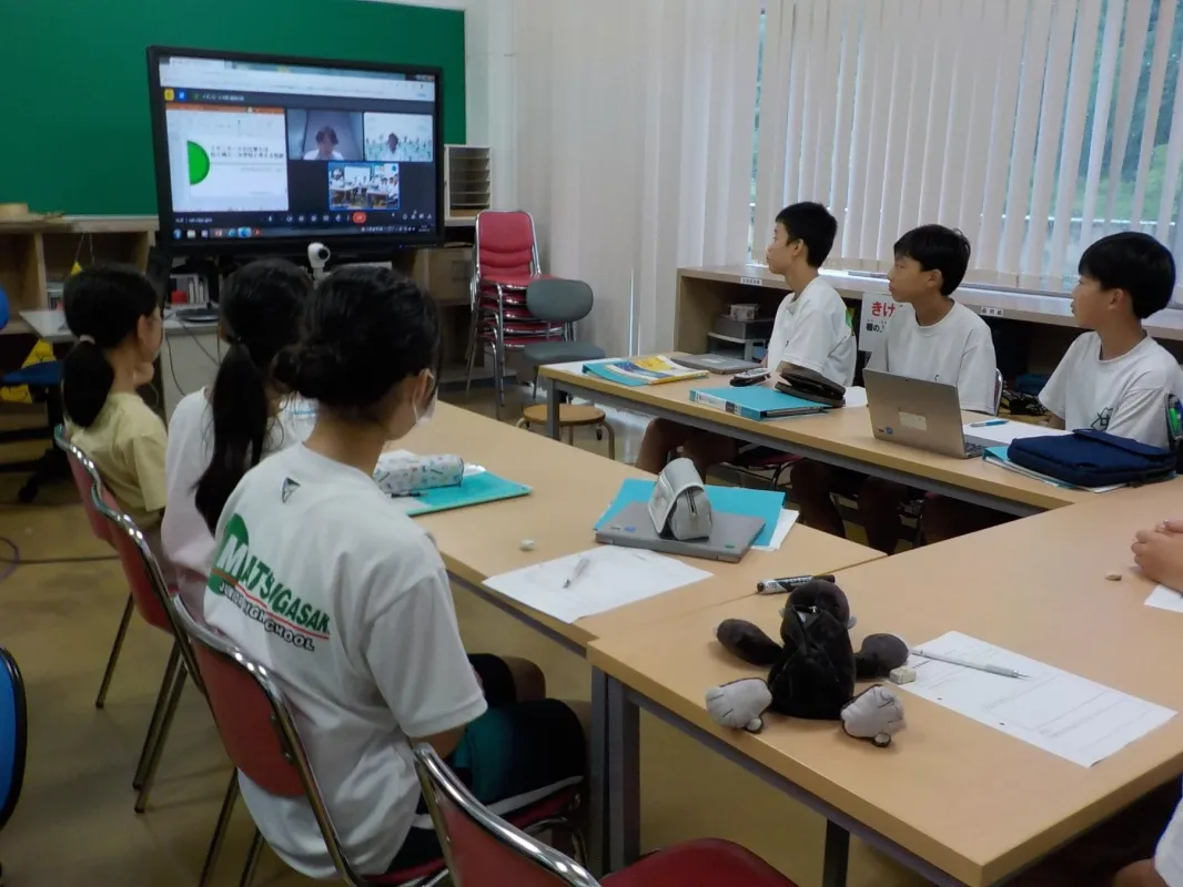 教室でのオンライン授業の様子