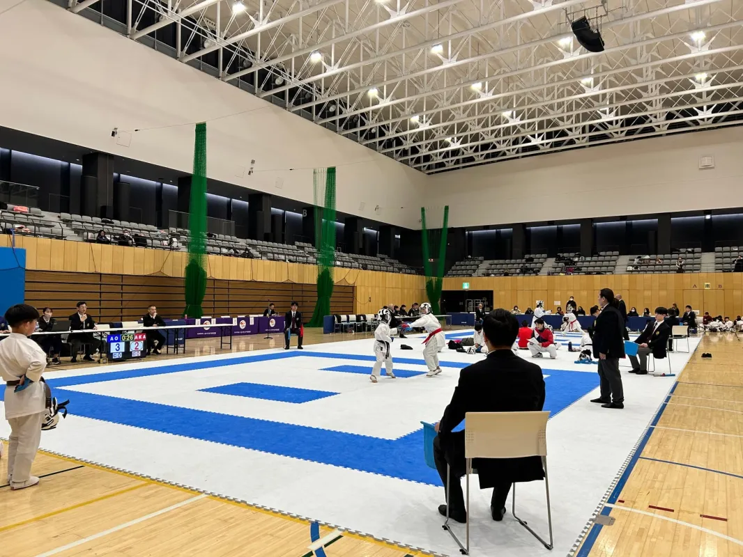 空手の試合風景