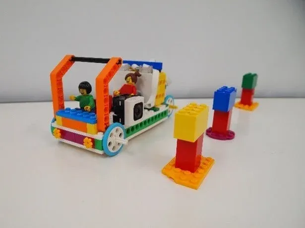 色で見分ける!センサーカー