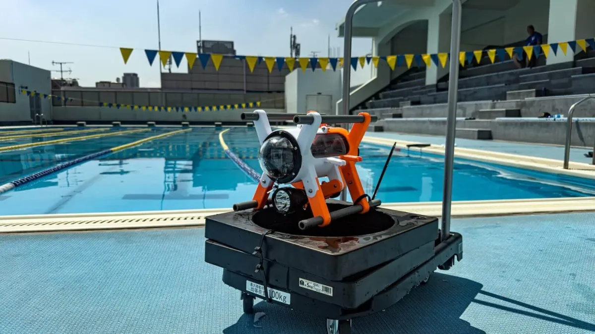 水中ドローンと台車